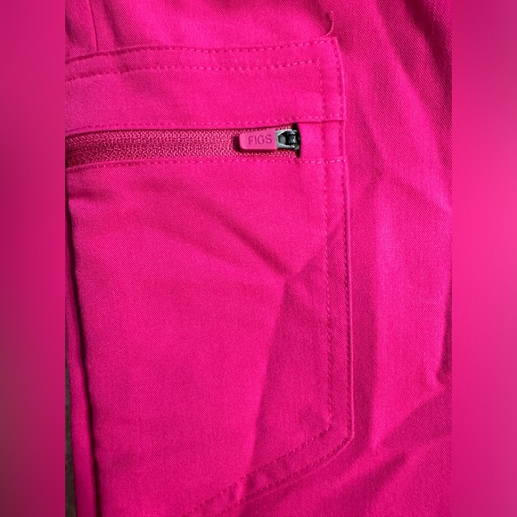 Figs Zamora Jogger Scrub Pants XXS Petite
Raspberry Sorbet - Picture 3 of 7
